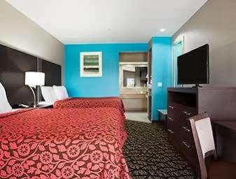 Days Inn & Suites By Wyndham Houston North-Spring Westfield Εξωτερικό φωτογραφία